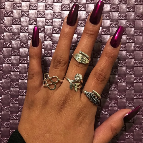 Ring - Picture 3 of 3